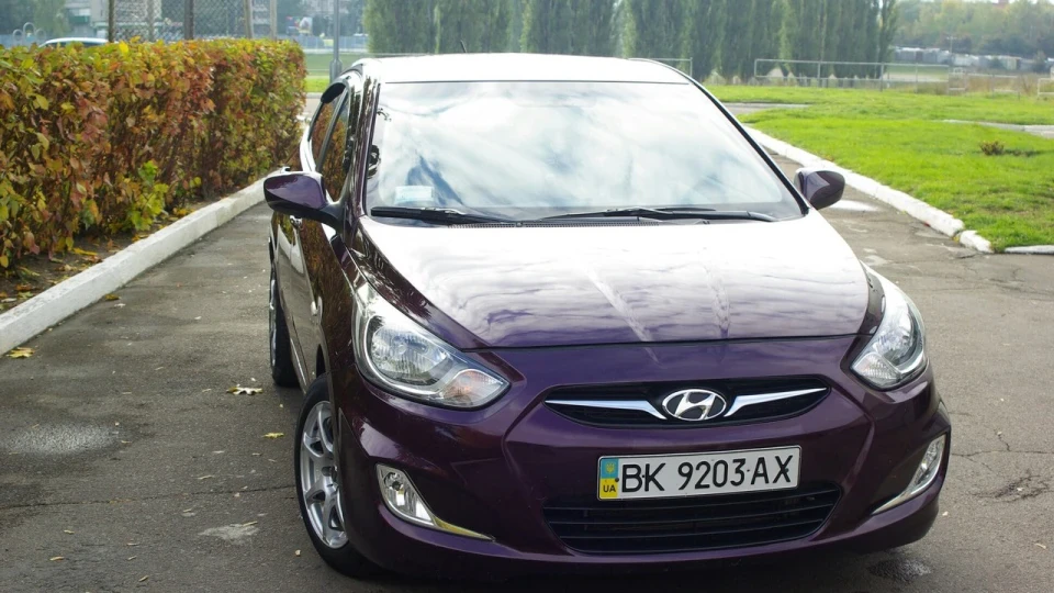 Hyundai Accent Баклажан ) 4