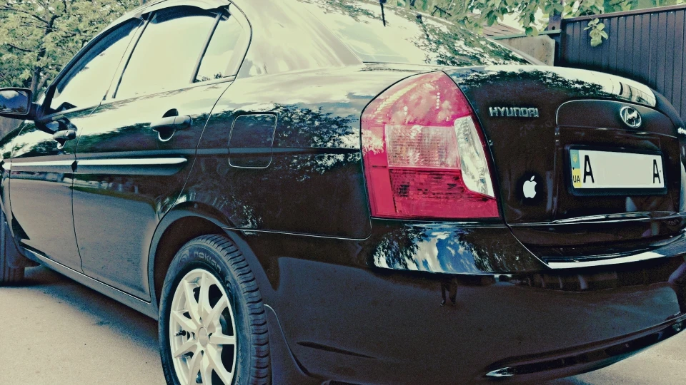 Hyundai Accent BlackSide 5