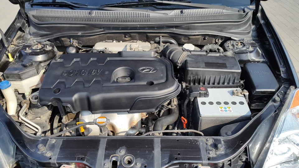 Hyundai Accent Чорна Блискавка 3