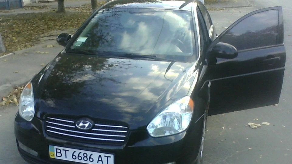 Hyundai Accent Чорний 4