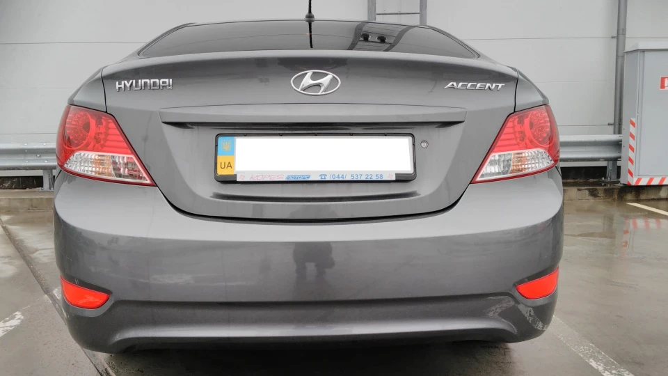 Hyundai Accent Comfort 1.6 AT 5