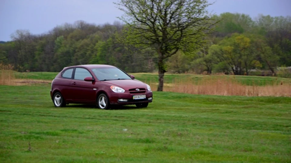 Hyundai Accent Diesel Coupé 3