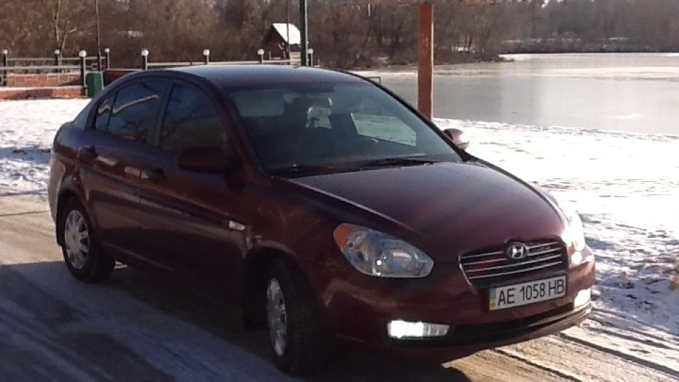 Hyundai Accent Дизелек) 3
