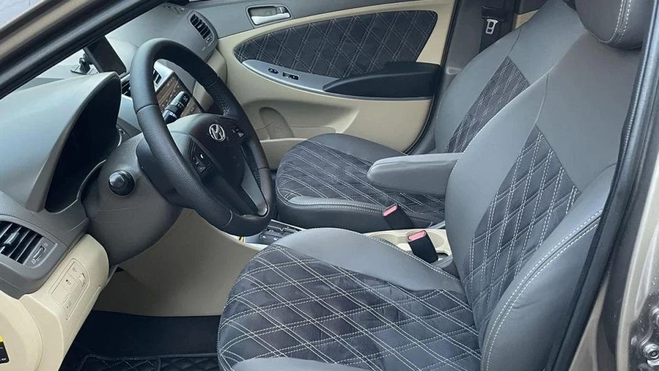 Hyundai Accent Міський космоліт 3