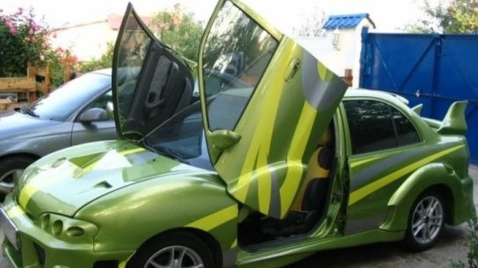 Hyundai Accent green Dragon
