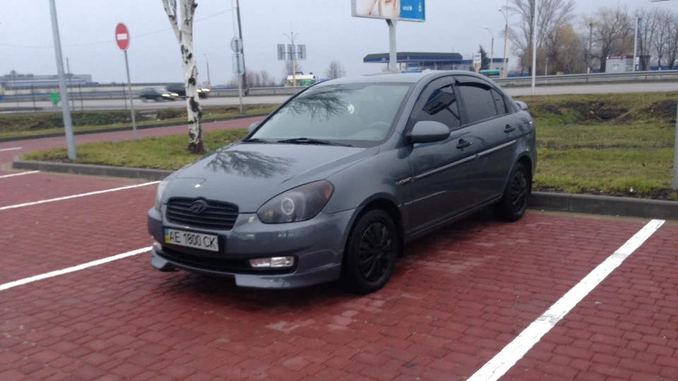Hyundai Accent Grey mouse 2