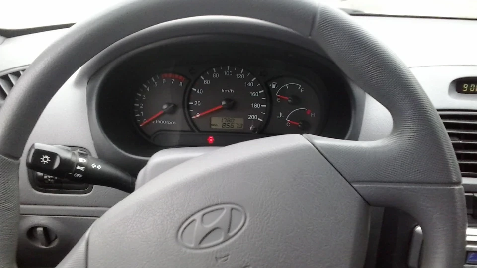 Hyundai Accent Королева Анна 4