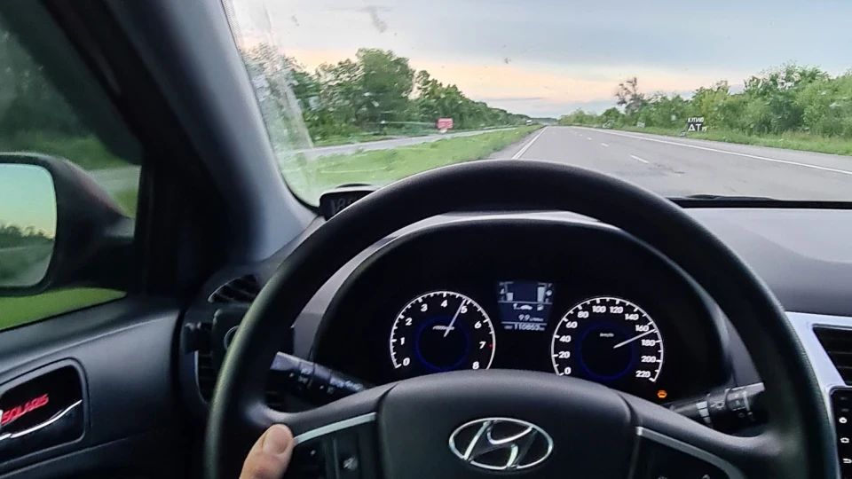 Hyundai Accent Красниш 3