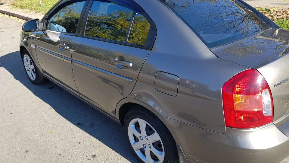 Hyundai Accent MC 1.6 CVVT AT 3