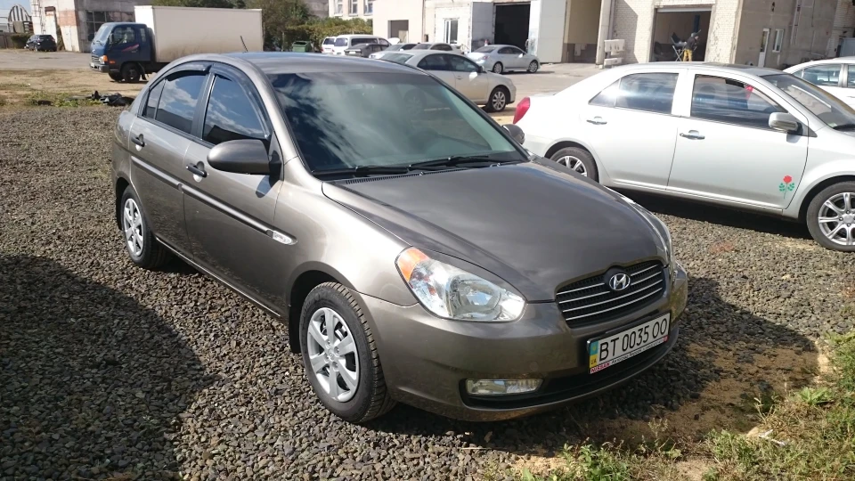 Hyundai Accent Оливкове диво 2