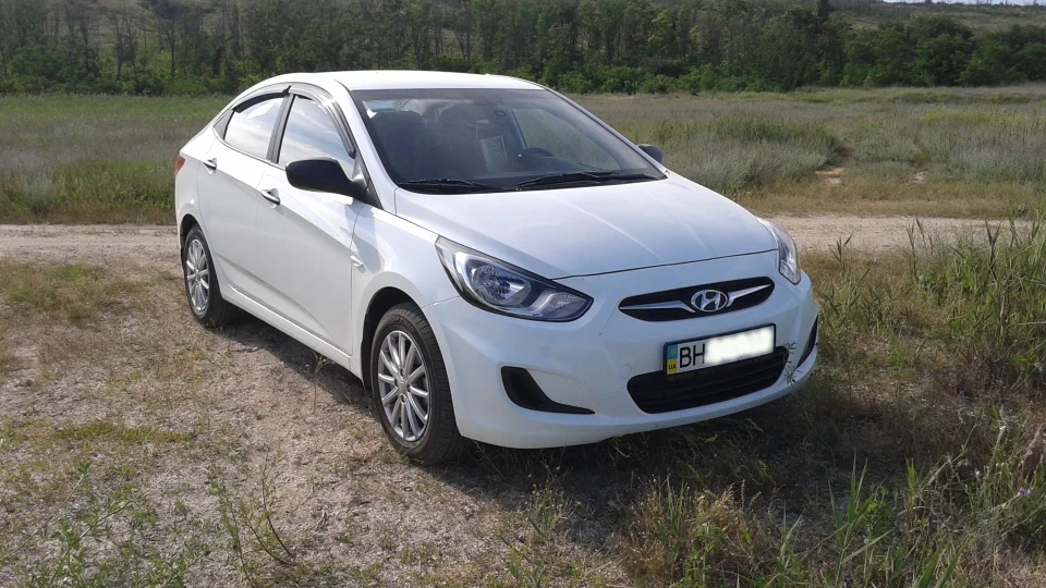 Hyundai Accent Optima