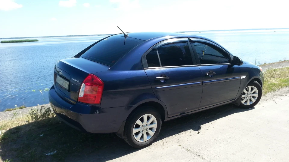 Hyundai Accent OPTIMUS 2