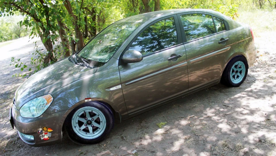 Hyundai Accent Повний Стік 4