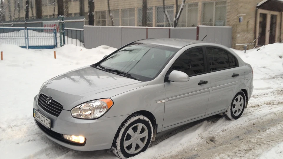 Hyundai Accent "Raven" 4