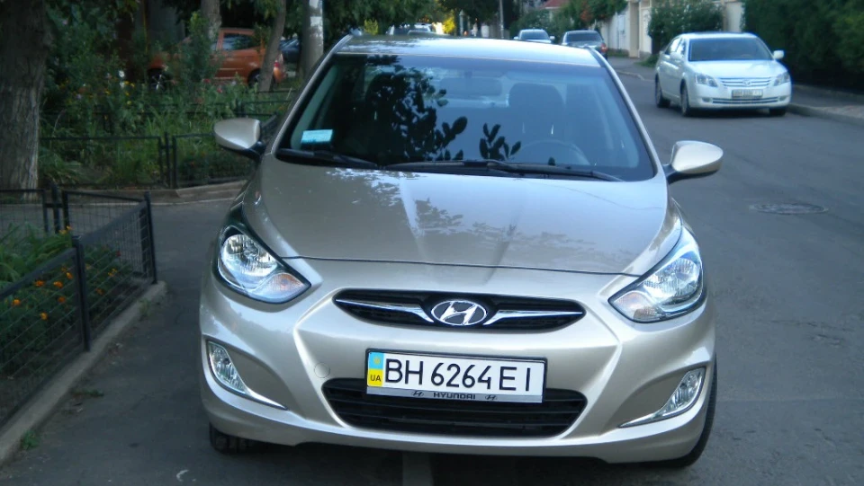 Hyundai Accent RB 1.4 MT Comfort 2