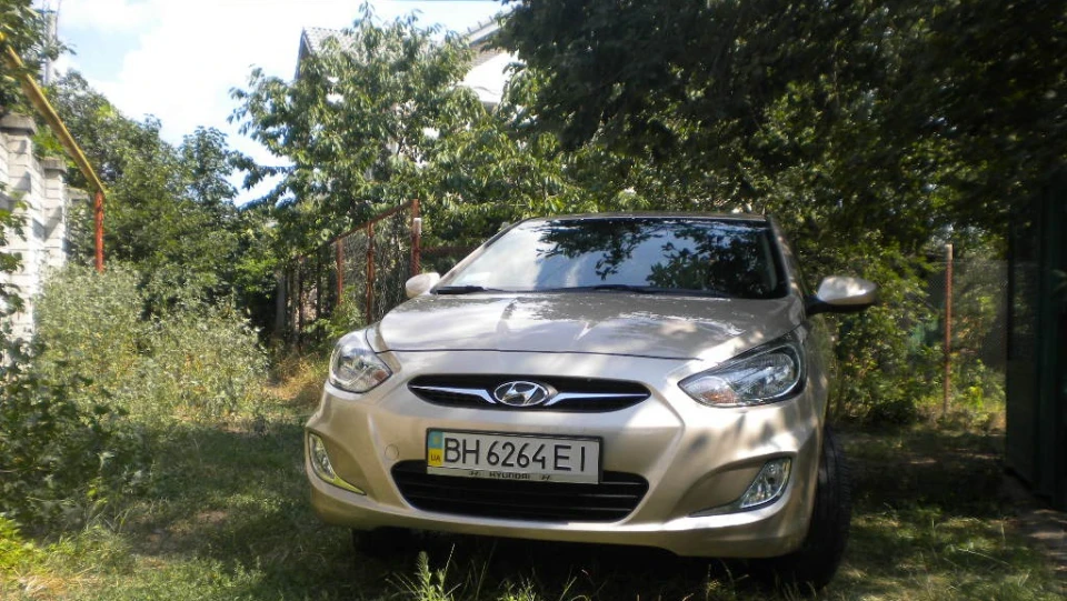 Hyundai Accent RB 1.4 MT Comfort 4