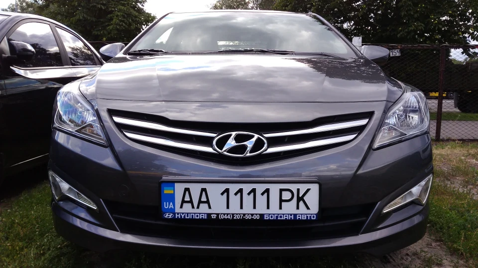 Hyundai Accent сіра мифка 3