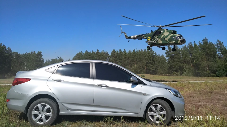 Hyundai Accent сріблястий 2