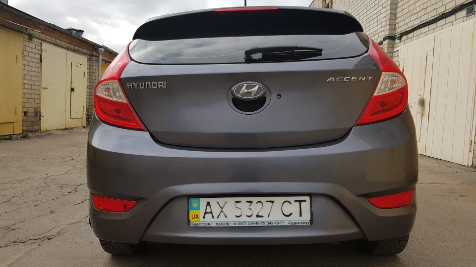 Hyundai Accent (SOLARIS HATCH) 5
