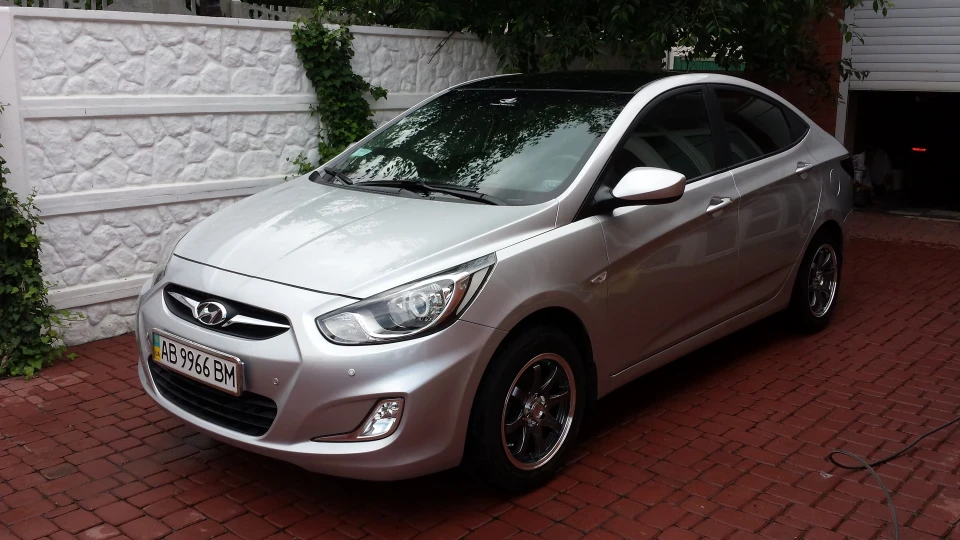 Hyundai Accent ~SolariS~ 4