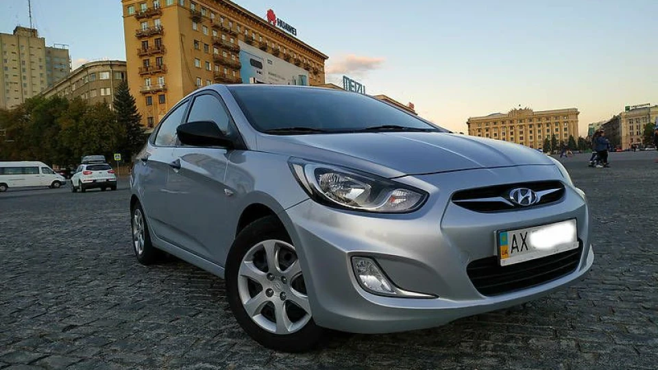 Hyundai Accent <<TACCENT>> 2