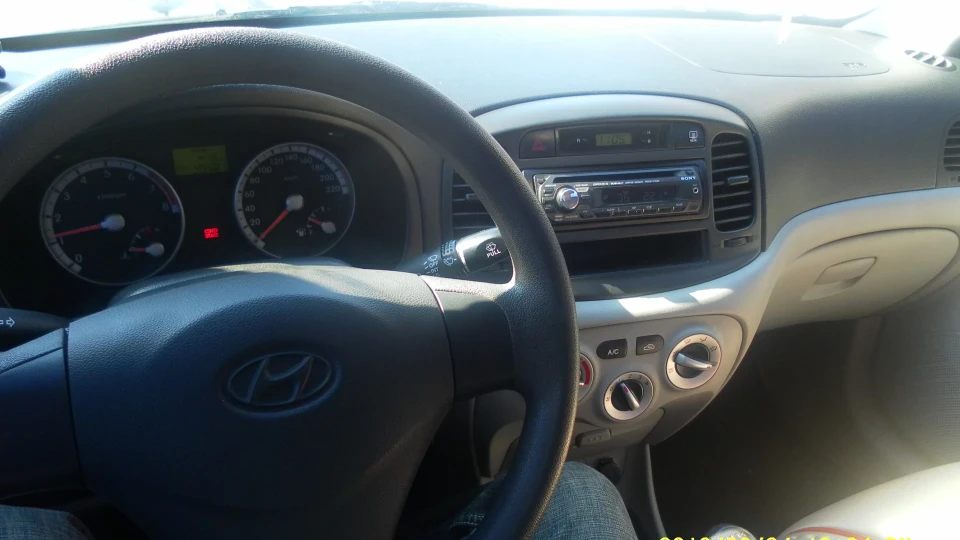 Hyundai Accent Темно сірий металік 1.4 2