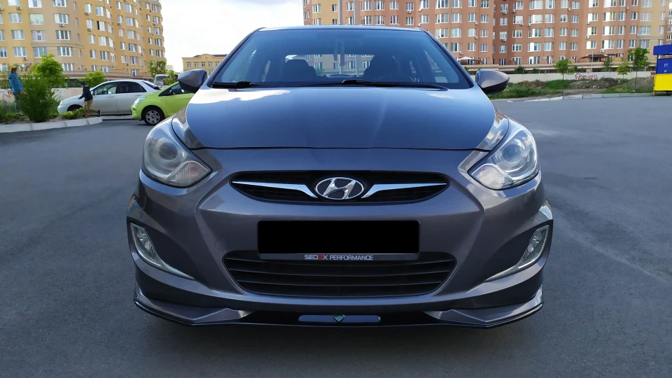 Hyundai Accent Zeus