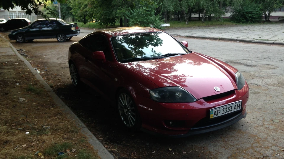 Hyundai Coupe 5