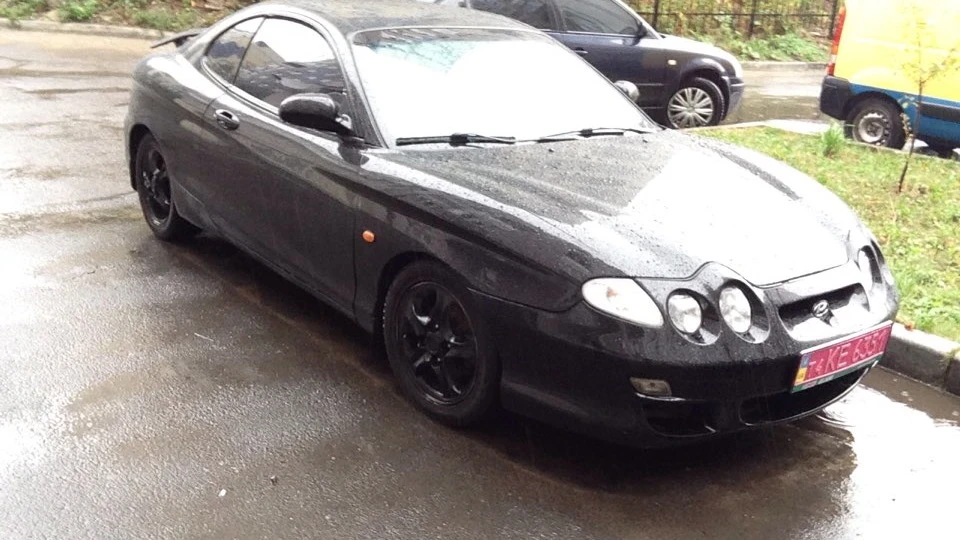 Hyundai Coupe 2