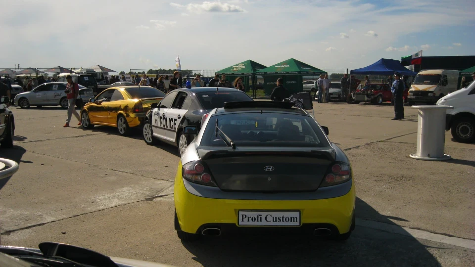 Hyundai Coupe 5