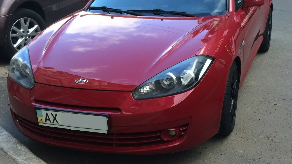 Hyundai Coupe 2