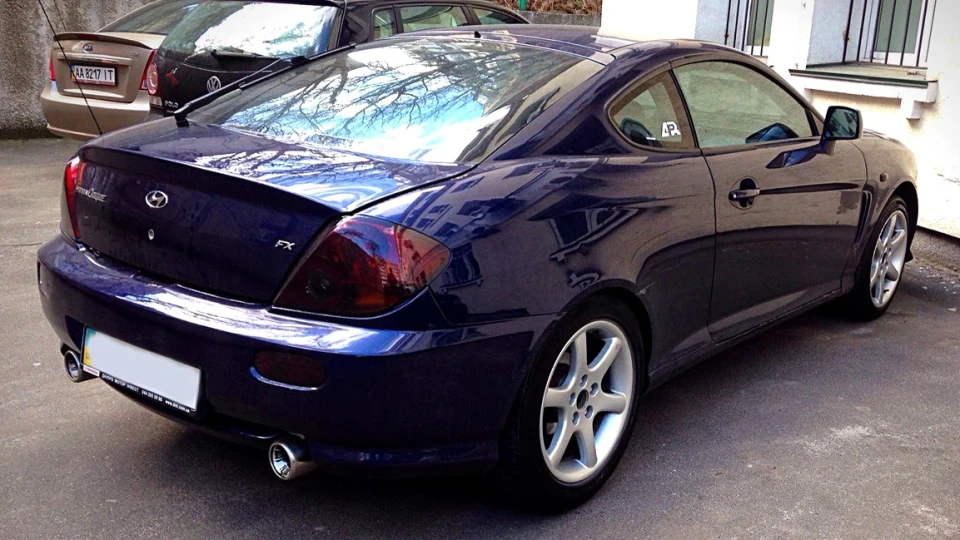 Hyundai Coupe 2