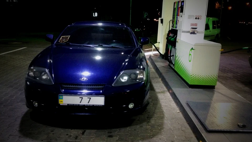 Hyundai Coupe 4