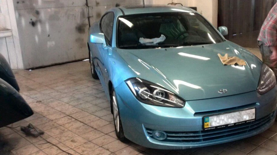 Hyundai Coupe 2