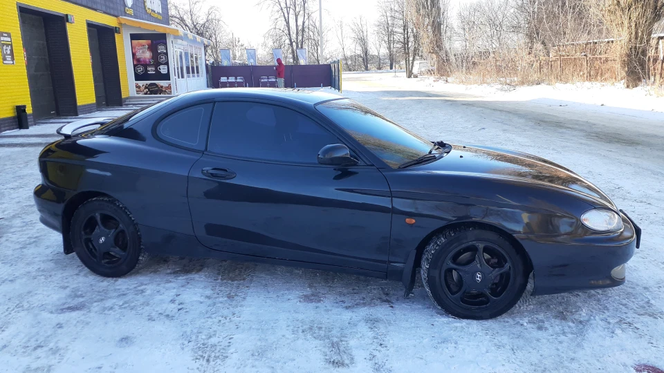 Hyundai Coupe 2