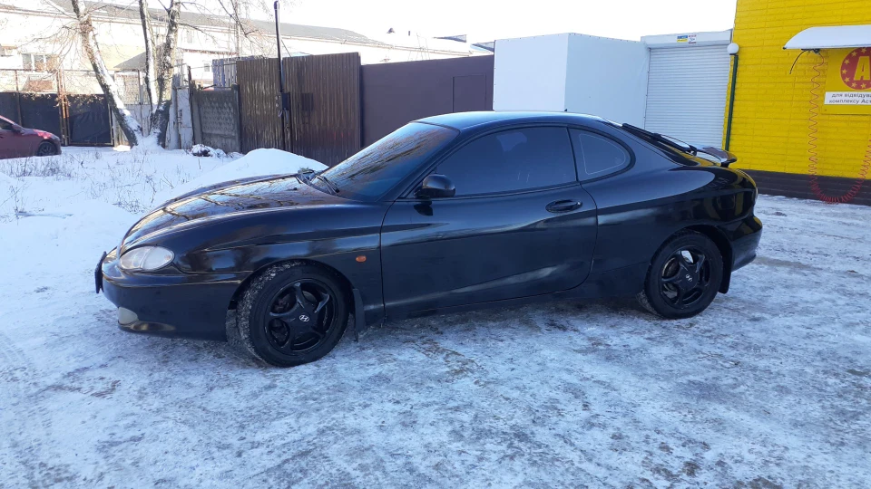 Hyundai Coupe 5