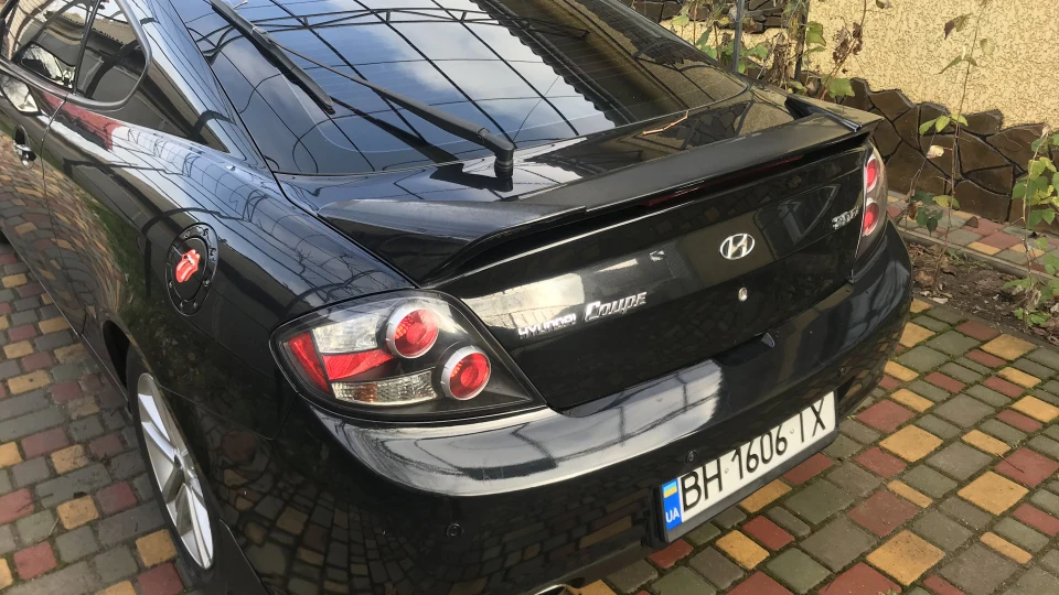 Hyundai Coupe