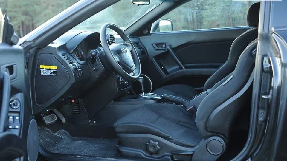 Hyundai Coupe 5