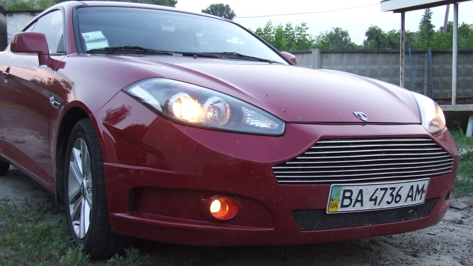 Hyundai Coupe 4
