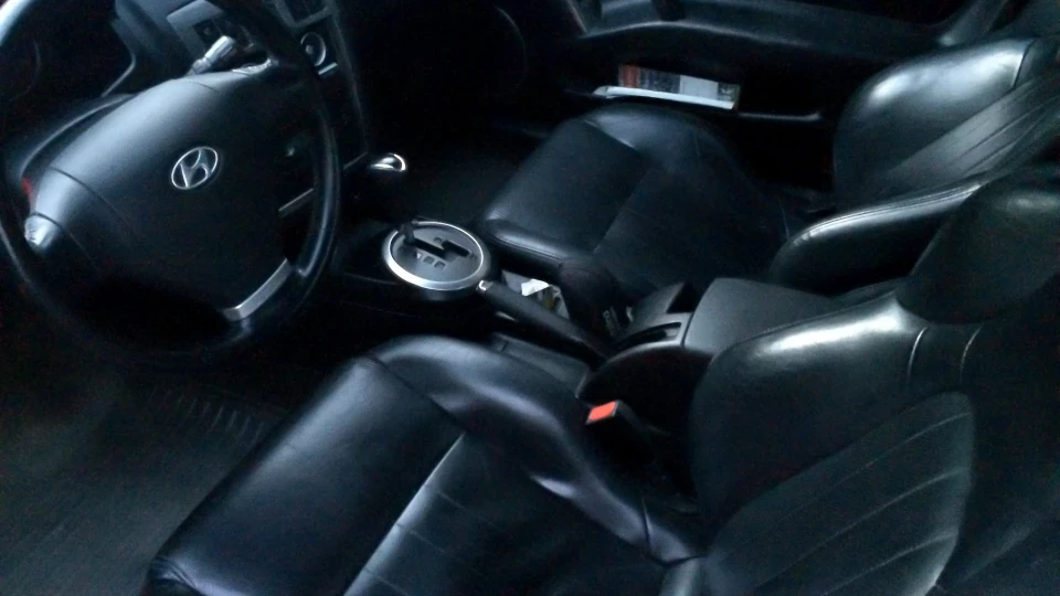 Hyundai Coupe 2