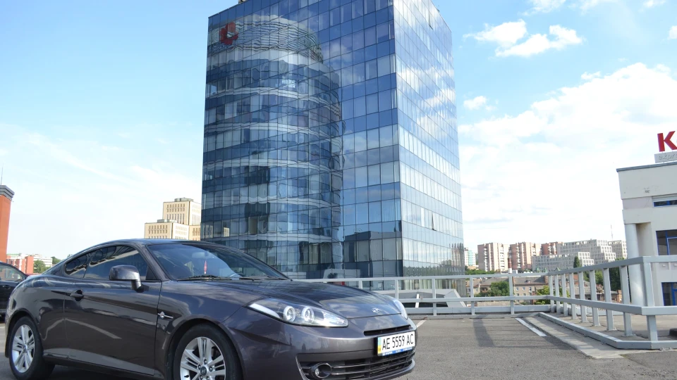 Hyundai Coupe 5