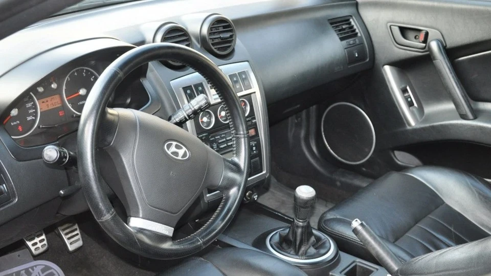 Hyundai Coupe