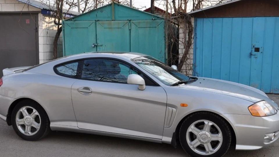 Hyundai Coupe 3