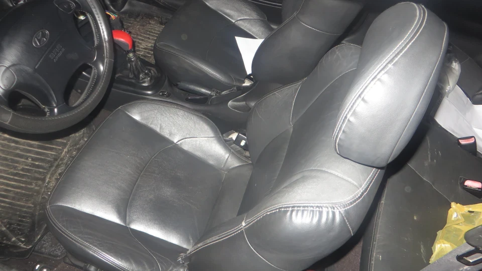 Hyundai Coupe 2