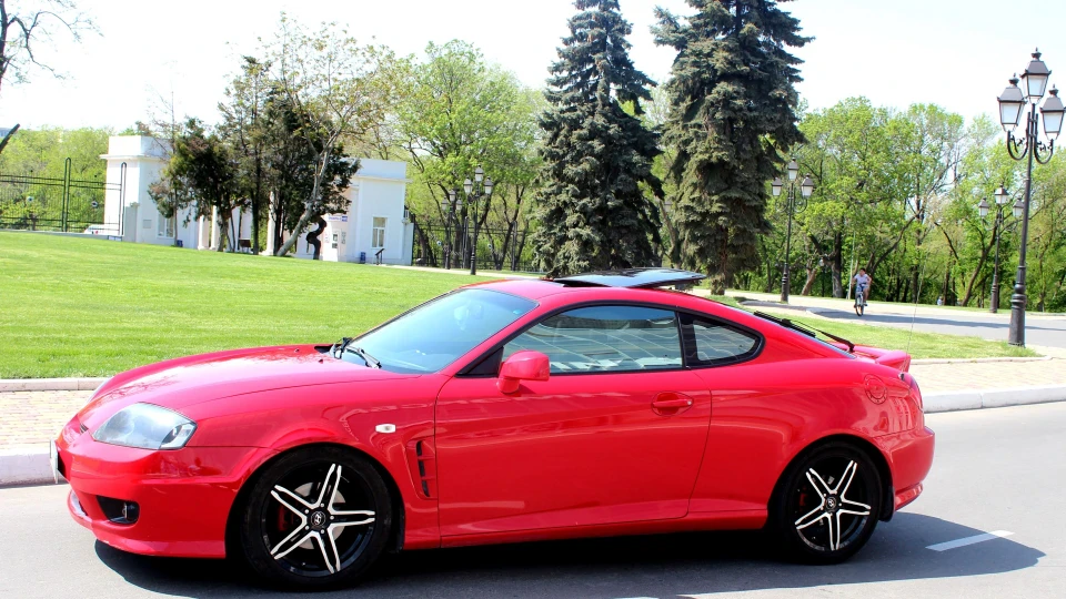 Hyundai Coupe 2.7 V6 5
