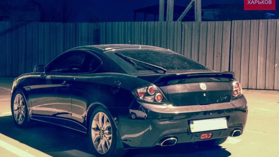 Hyundai Coupe Black Bullet V6 3