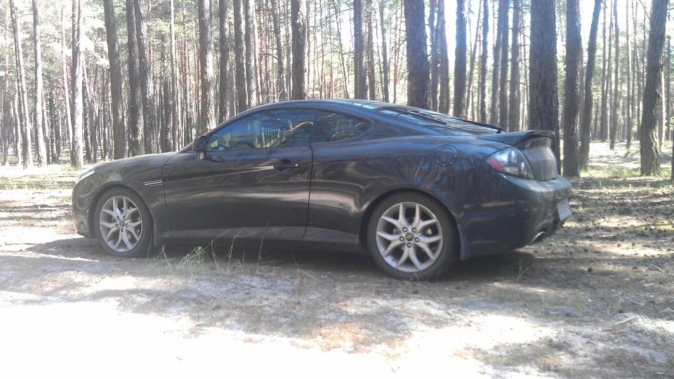 Hyundai Coupe Black Bullet V6 4