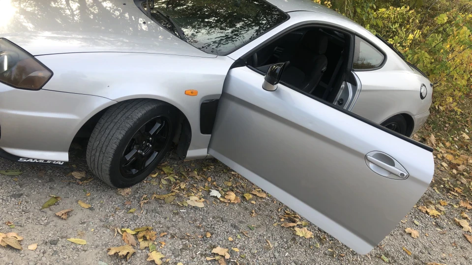 Hyundai Coupe “Coupe” 4