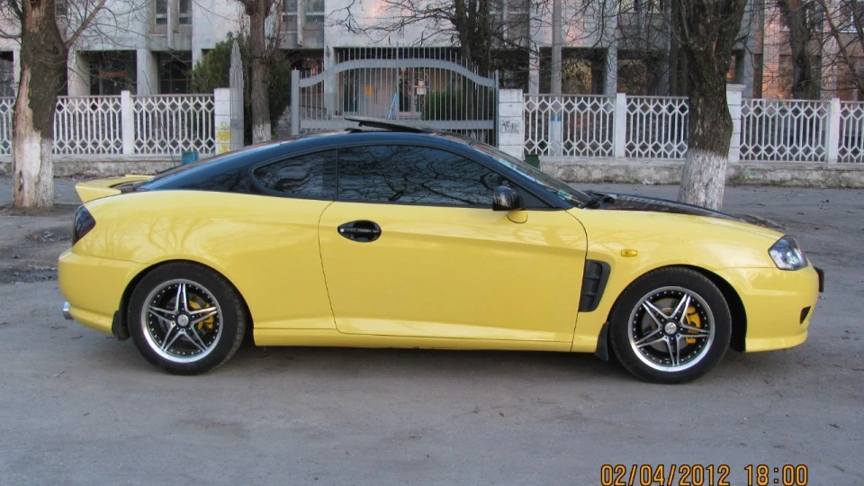 Hyundai Coupe Бджілка 4