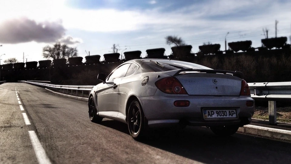 Hyundai Coupe сіра мишка 4